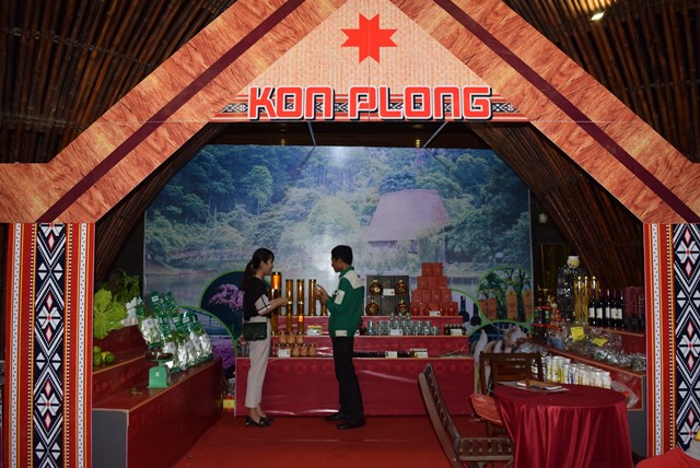 Gian hàng của huyện Kon Plông