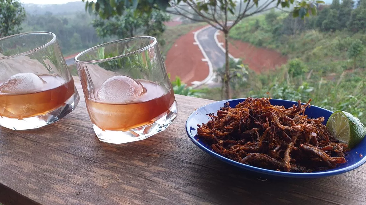 Thịt hun khói Măng Đen