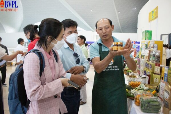 Thịt hun khói Măng  Đen tham dự kết nối giao thương giữa TP Đà Nẵng và các tỉnh Tây Nguyên